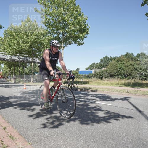 09.08.2026 - GEWOBA Citytriathlon Bremen Michael Burmester http://msf.ph/oto/9956646 09.08.2026 12:48:27 Radfahren 547, 561, 605, 613, 677, 769, 822 meine-sportfotos.de