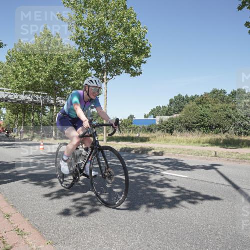 09.08.2026 - GEWOBA Citytriathlon Bremen Michael Burmester http://msf.ph/oto/9956664 09.08.2026 12:48:51 Radfahren 544, 592, 641, 685, 824, 882, 959, 1149 meine-sportfotos.de