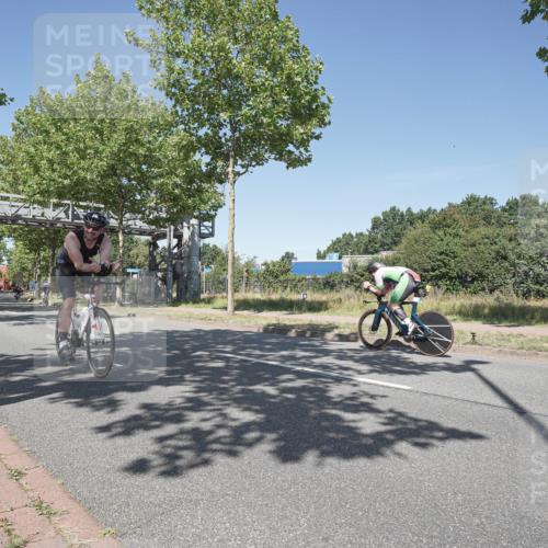 09.08.2026 - GEWOBA Citytriathlon Bremen Michael Burmester http://msf.ph/oto/9956679 09.08.2026 12:49:17 Radfahren 569, 647, 757, 765, 905, 999, 1160 meine-sportfotos.de