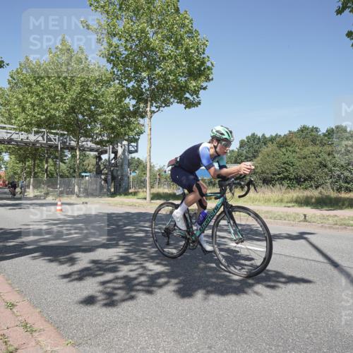 09.08.2026 - GEWOBA Citytriathlon Bremen Michael Burmester http://msf.ph/oto/9956681 09.08.2026 12:49:20 Radfahren 569, 583, 647, 757, 765, 905, 999, 1160 meine-sportfotos.de