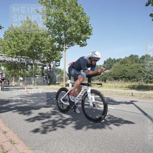 09.08.2026 - GEWOBA Citytriathlon Bremen Michael Burmester http://msf.ph/oto/9956707 09.08.2026 12:50:04 Radfahren 557, 590, 686, 773, 777, 784, 875, 946, 967, 1008 meine-sportfotos.de