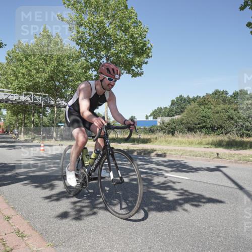 09.08.2026 - GEWOBA Citytriathlon Bremen Michael Burmester http://msf.ph/oto/9956723 09.08.2026 12:50:37 Radfahren 594, 648, 730, 737, 794, 993, 1137, 1158 meine-sportfotos.de