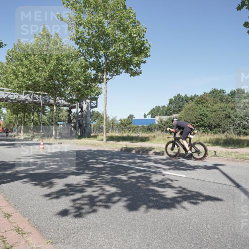 09.08.2026 - GEWOBA Citytriathlon Bremen Michael Burmester http://msf.ph/oto/9956724 09.08.2026 12:50:39 Radfahren 594, 648, 730, 737, 794, 993, 1016, 1137, 1139, 1158 meine-sportfotos.de