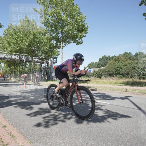 09.08.2026 - GEWOBA Citytriathlon Bremen Michael Burmester http://msf.ph/oto/9956740 09.08.2026 12:50:56 Radfahren 624, 799, 808, 879, 932, 987, 1016, 1139 meine-sportfotos.de