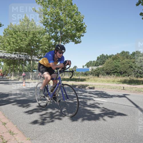 09.08.2026 - GEWOBA Citytriathlon Bremen Michael Burmester http://msf.ph/oto/9956745 09.08.2026 12:51:08 Radfahren 606, 808, 884, 987, 1133 meine-sportfotos.de