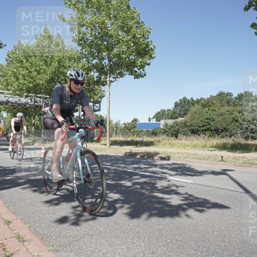 09.08.2026 - GEWOBA Citytriathlon Bremen Michael Burmester http://msf.ph/oto/9956756 09.08.2026 12:51:29 Radfahren 560, 562, 595, 756, 880, 1019, 1110, 1155 meine-sportfotos.de