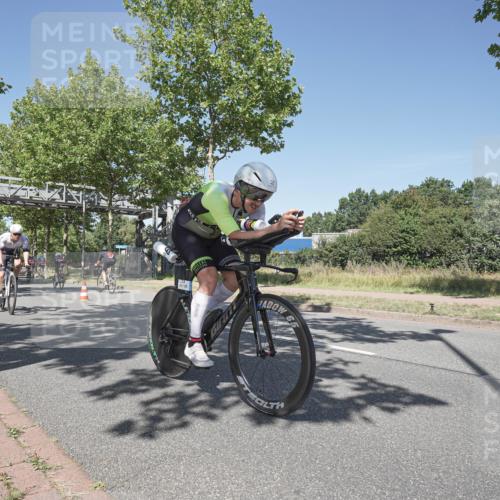 09.08.2026 - GEWOBA Citytriathlon Bremen Michael Burmester http://msf.ph/oto/9956761 09.08.2026 12:51:32 Radfahren 560, 562, 595, 756, 787, 880, 909, 914, 1019, 1110, 1155 meine-sportfotos.de