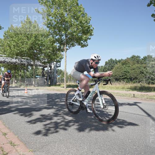 09.08.2026 - GEWOBA Citytriathlon Bremen Michael Burmester http://msf.ph/oto/9956765 09.08.2026 12:51:34 Radfahren 560, 562, 595, 668, 756, 787, 877, 880, 909, 914, 1019, 1110, 1155 meine-sportfotos.de