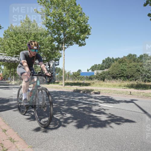09.08.2026 - GEWOBA Citytriathlon Bremen Michael Burmester http://msf.ph/oto/9956769 09.08.2026 12:51:42 Radfahren 560, 562, 595, 668, 756, 787, 877, 880, 909, 914, 1013, 1110, 1143, 1155 meine-sportfotos.de