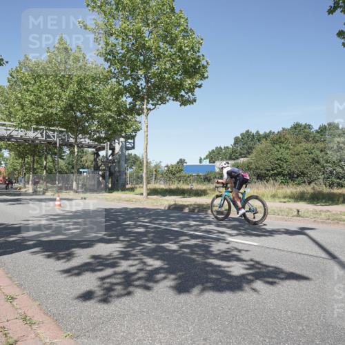 09.08.2026 - GEWOBA Citytriathlon Bremen Michael Burmester http://msf.ph/oto/9956776 09.08.2026 12:51:54 Radfahren 545, 582, 615, 867, 990, 1013, 1143 meine-sportfotos.de