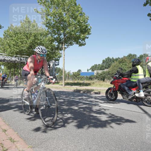09.08.2026 - GEWOBA Citytriathlon Bremen Michael Burmester http://msf.ph/oto/9956778 09.08.2026 12:51:56 Radfahren 545, 582, 615, 820, 867, 990, 1013, 1143 meine-sportfotos.de