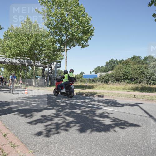 09.08.2026 - GEWOBA Citytriathlon Bremen Michael Burmester http://msf.ph/oto/9956779 09.08.2026 12:51:57 Radfahren 545, 582, 615, 820, 867, 990, 1013 meine-sportfotos.de