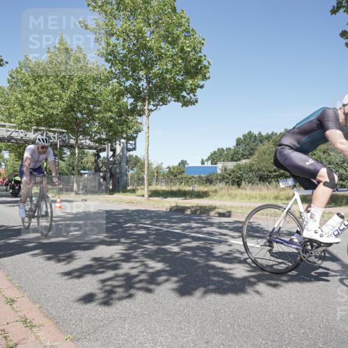 09.08.2026 - GEWOBA Citytriathlon Bremen Michael Burmester http://msf.ph/oto/9956781 09.08.2026 12:51:58 Radfahren 545, 582, 615, 820, 867, 990, 1013 meine-sportfotos.de