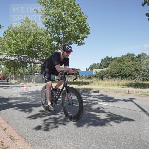 09.08.2026 - GEWOBA Citytriathlon Bremen Michael Burmester http://msf.ph/oto/9956786 09.08.2026 12:52:08 Radfahren 545, 582, 615, 682, 717, 820, 826, 990, 1130 meine-sportfotos.de