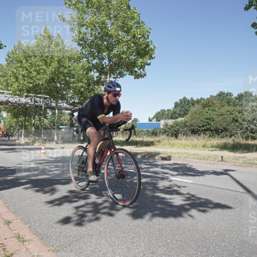 09.08.2026 - GEWOBA Citytriathlon Bremen Michael Burmester http://msf.ph/oto/9956787 09.08.2026 12:52:11 Radfahren 679, 682, 717, 750, 820, 826, 979, 990, 1130 meine-sportfotos.de