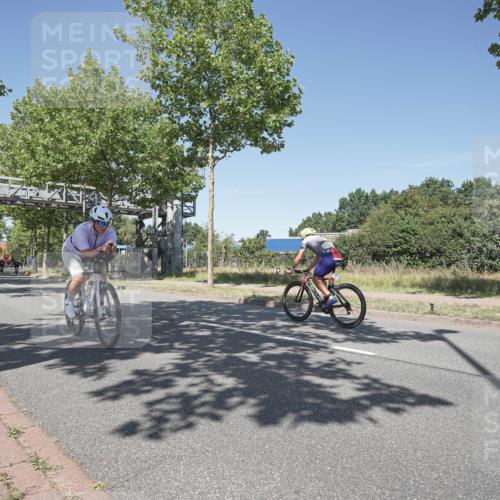09.08.2026 - GEWOBA Citytriathlon Bremen Michael Burmester http://msf.ph/oto/9956794 09.08.2026 12:52:17 Radfahren 679, 682, 717, 750, 826, 979, 1130 meine-sportfotos.de