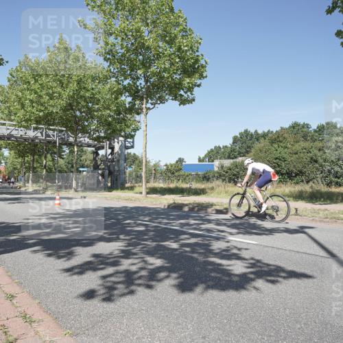 09.08.2026 - GEWOBA Citytriathlon Bremen Michael Burmester http://msf.ph/oto/9956797 09.08.2026 12:52:23 Radfahren 679, 682, 750, 826, 979, 1130 meine-sportfotos.de