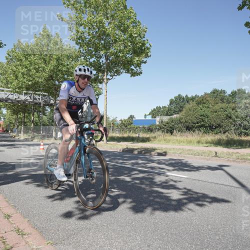 09.08.2026 - GEWOBA Citytriathlon Bremen Michael Burmester http://msf.ph/oto/9956805 09.08.2026 12:52:40 Radfahren 611, 636, 655, 716, 726, 739, 778, 807, 1009 meine-sportfotos.de
