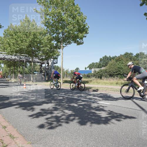 09.08.2026 - GEWOBA Citytriathlon Bremen Michael Burmester http://msf.ph/oto/9956810 09.08.2026 12:52:47 Radfahren 598, 611, 655, 716, 726, 739, 778, 807, 1009 meine-sportfotos.de