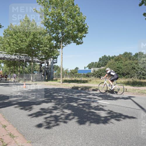 09.08.2026 - GEWOBA Citytriathlon Bremen Michael Burmester http://msf.ph/oto/9956830 09.08.2026 12:53:16 Radfahren 555, 600, 748, 855, 920, 1015, 1129 meine-sportfotos.de
