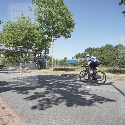 09.08.2026 - GEWOBA Citytriathlon Bremen Michael Burmester http://msf.ph/oto/9956832 09.08.2026 12:53:18 Radfahren 600, 748, 855, 920, 1015 meine-sportfotos.de
