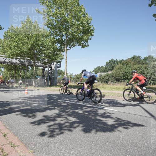 09.08.2026 - GEWOBA Citytriathlon Bremen Michael Burmester http://msf.ph/oto/9956834 09.08.2026 12:53:20 Radfahren 600, 748, 920, 1015 meine-sportfotos.de