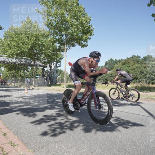 09.08.2026 - GEWOBA Citytriathlon Bremen Michael Burmester http://msf.ph/oto/9956839 09.08.2026 12:53:27 Radfahren 559, 571, 609, 687, 770, 776, 1015, 1114 meine-sportfotos.de