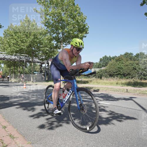 09.08.2026 - GEWOBA Citytriathlon Bremen Michael Burmester http://msf.ph/oto/9956853 09.08.2026 12:53:44 Radfahren 559, 571, 609, 638, 687, 749, 814, 823, 869, 901, 1114 meine-sportfotos.de