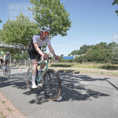 09.08.2026 - GEWOBA Citytriathlon Bremen Michael Burmester http://msf.ph/oto/9956863 09.08.2026 12:54:05 Radfahren 552, 566, 572, 678, 728, 758, 788, 790, 792, 804, 846, 939, 981, 1101, 1119, 1124, 1138 meine-sportfotos.de