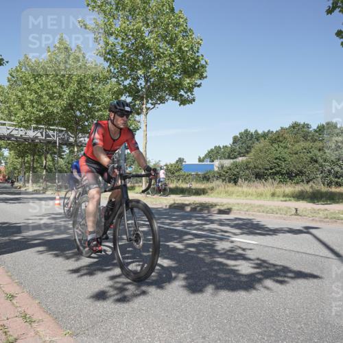 09.08.2026 - GEWOBA Citytriathlon Bremen Michael Burmester http://msf.ph/oto/9956869 09.08.2026 12:54:09 Radfahren 552, 566, 572, 678, 728, 758, 788, 790, 792, 804, 846, 861, 895, 939, 981, 1101, 1119, 1124, 1138 meine-sportfotos.de