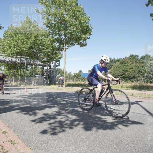 09.08.2026 - GEWOBA Citytriathlon Bremen Michael Burmester http://msf.ph/oto/9956870 09.08.2026 12:54:10 Radfahren 552, 566, 572, 577, 728, 758, 788, 790, 792, 804, 846, 861, 895, 939, 981, 1006, 1101, 1119, 1124, 1138 meine-sportfotos.de