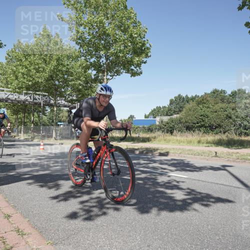 09.08.2026 - GEWOBA Citytriathlon Bremen Michael Burmester http://msf.ph/oto/9956871 09.08.2026 12:54:10 Radfahren 552, 566, 572, 577, 728, 758, 788, 790, 792, 804, 846, 861, 895, 939, 981, 1006, 1101, 1119, 1124, 1138 meine-sportfotos.de