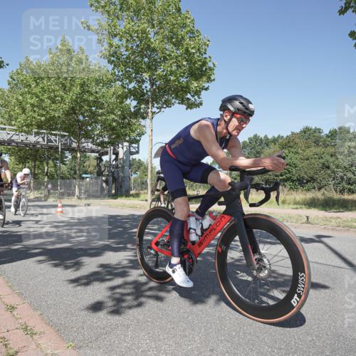 09.08.2026 - GEWOBA Citytriathlon Bremen Michael Burmester http://msf.ph/oto/9956876 09.08.2026 12:54:14 Radfahren 552, 566, 577, 728, 781, 788, 790, 792, 804, 846, 861, 895, 939, 981, 1006, 1101, 1119, 1124, 1138 meine-sportfotos.de