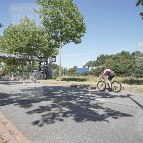 09.08.2026 - GEWOBA Citytriathlon Bremen Michael Burmester http://msf.ph/oto/9956881 09.08.2026 12:54:22 Radfahren 566, 574, 577, 639, 781, 790, 792, 812, 861, 864, 895, 1006, 1127 meine-sportfotos.de