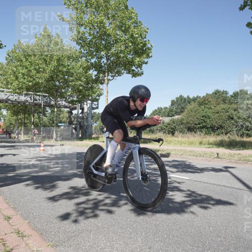 09.08.2026 - GEWOBA Citytriathlon Bremen Michael Burmester http://msf.ph/oto/9956882 09.08.2026 12:54:24 Radfahren 574, 577, 639, 781, 792, 812, 816, 861, 864, 895, 1006, 1127 meine-sportfotos.de