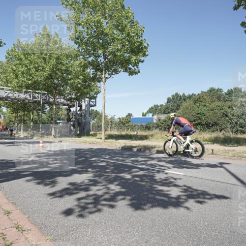 09.08.2026 - GEWOBA Citytriathlon Bremen Michael Burmester http://msf.ph/oto/9956889 09.08.2026 12:54:34 Radfahren 574, 639, 744, 812, 816, 864, 1118, 1127, 1142 meine-sportfotos.de