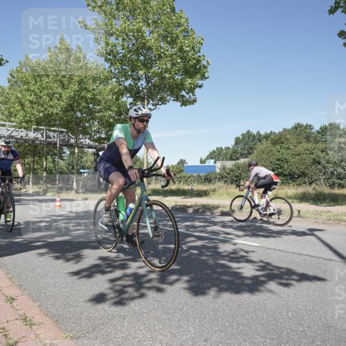 09.08.2026 - GEWOBA Citytriathlon Bremen Michael Burmester http://msf.ph/oto/9956892 09.08.2026 12:54:42 Radfahren 541, 596, 623, 695, 733, 744, 812, 816, 935, 1118, 1142 meine-sportfotos.de
