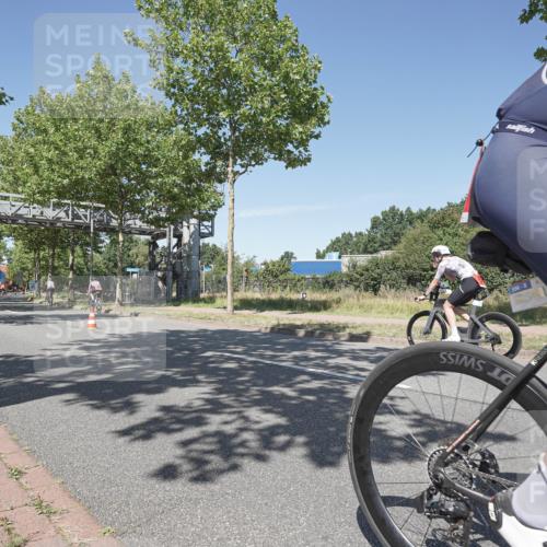 09.08.2026 - GEWOBA Citytriathlon Bremen Michael Burmester http://msf.ph/oto/9956895 09.08.2026 12:54:44 Radfahren 541, 596, 623, 695, 733, 744, 935, 1118, 1142 meine-sportfotos.de