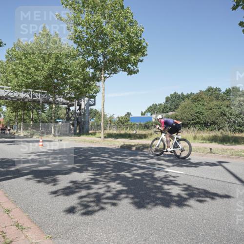 09.08.2026 - GEWOBA Citytriathlon Bremen Michael Burmester http://msf.ph/oto/9956903 09.08.2026 12:54:53 Radfahren 541, 596, 623, 695, 733, 744, 839, 935 meine-sportfotos.de
