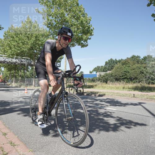 09.08.2026 - GEWOBA Citytriathlon Bremen Michael Burmester http://msf.ph/oto/9956905 09.08.2026 12:55:00 Radfahren 568, 745, 839, 935 meine-sportfotos.de