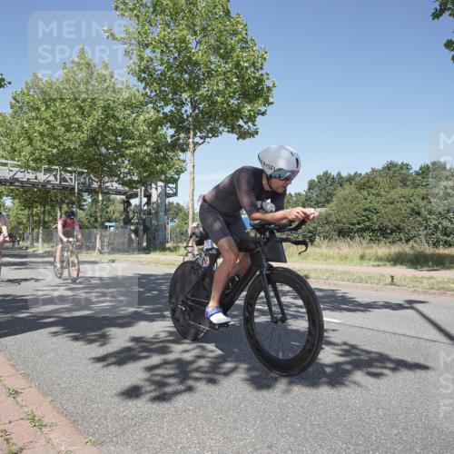 09.08.2026 - GEWOBA Citytriathlon Bremen Michael Burmester http://msf.ph/oto/9956911 09.08.2026 12:55:09 Radfahren 565, 568, 743, 745, 839, 911, 970 meine-sportfotos.de