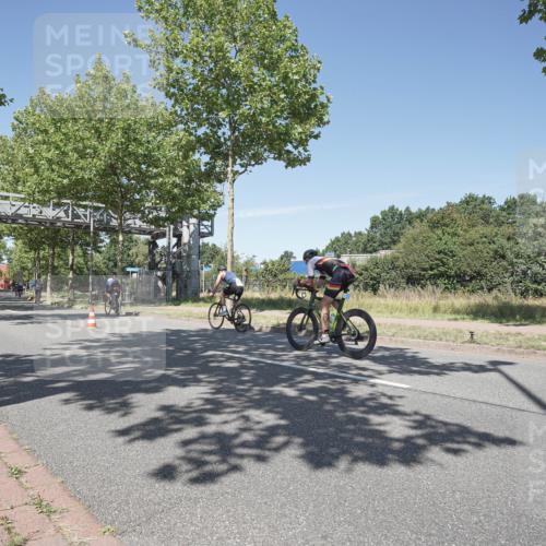 09.08.2026 - GEWOBA Citytriathlon Bremen Michael Burmester http://msf.ph/oto/9956923 09.08.2026 12:55:24 Radfahren 705, 743, 789, 918, 930, 960, 1111, 1147 meine-sportfotos.de