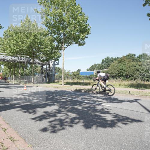 09.08.2026 - GEWOBA Citytriathlon Bremen Michael Burmester http://msf.ph/oto/9956928 09.08.2026 12:55:31 Radfahren 653, 675, 705, 872, 918, 930, 938, 948, 960, 1111, 1131, 1147 meine-sportfotos.de