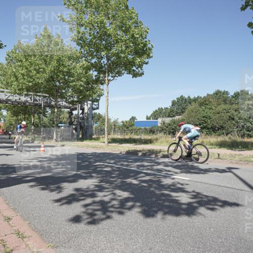 09.08.2026 - GEWOBA Citytriathlon Bremen Michael Burmester http://msf.ph/oto/9956932 09.08.2026 12:55:35 Radfahren 653, 675, 694, 872, 918, 938, 948, 960, 1111, 1131, 1147 meine-sportfotos.de