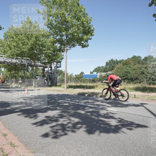 09.08.2026 - GEWOBA Citytriathlon Bremen Michael Burmester http://msf.ph/oto/9956942 09.08.2026 12:55:49 Radfahren 675, 694, 783, 872, 1146 meine-sportfotos.de