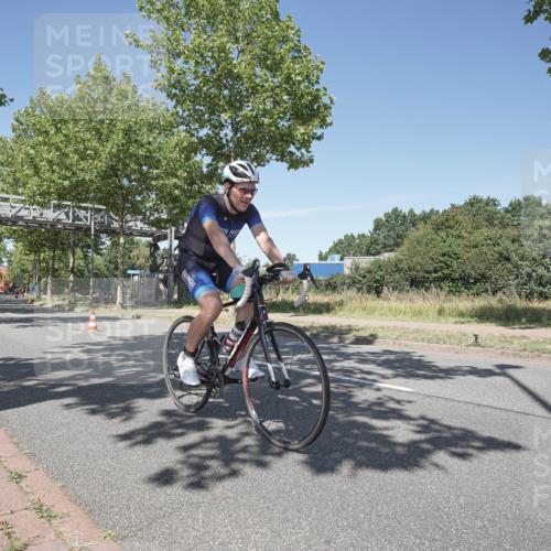 09.08.2026 - GEWOBA Citytriathlon Bremen Michael Burmester http://msf.ph/oto/9956948 09.08.2026 12:56:03 Radfahren 564, 612, 667, 763, 780, 810, 819, 897, 1005, 1126, 1156 meine-sportfotos.de