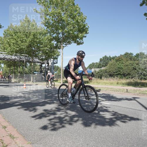 09.08.2026 - GEWOBA Citytriathlon Bremen Michael Burmester http://msf.ph/oto/9956956 09.08.2026 12:56:13 Radfahren 564, 664, 667, 673, 763, 780, 810, 819, 897, 912, 1005, 1126 meine-sportfotos.de