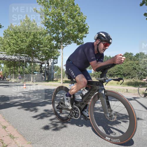 09.08.2026 - GEWOBA Citytriathlon Bremen Michael Burmester http://msf.ph/oto/9956966 09.08.2026 12:56:25 Radfahren 664, 671, 673, 759, 774, 871, 902, 912, 1017, 1113 meine-sportfotos.de