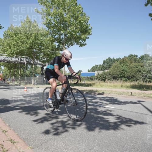 09.08.2026 - GEWOBA Citytriathlon Bremen Michael Burmester http://msf.ph/oto/9956968 09.08.2026 12:56:29 Radfahren 664, 671, 727, 759, 774, 848, 871, 902, 912, 1017, 1113 meine-sportfotos.de