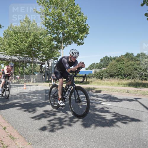 09.08.2026 - GEWOBA Citytriathlon Bremen Michael Burmester http://msf.ph/oto/9956985 09.08.2026 12:56:57 Radfahren 601, 620, 637, 696, 740, 767, 896, 1012 meine-sportfotos.de